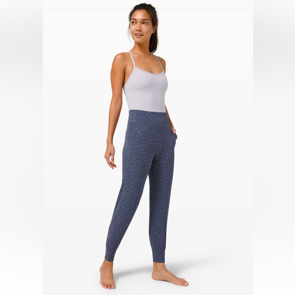 EUC Lululemon align formation camo shade multi